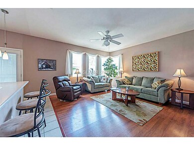 Property Photo. Living Room - Laminate Floors - Op