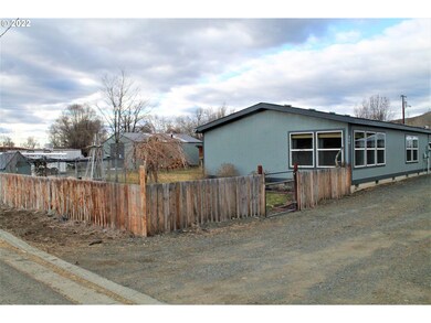 304 E Riverside, Mount Vernon, OR 97865 - photo 7