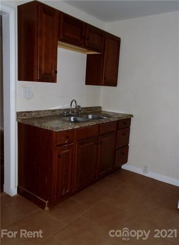 101 S Race St, Statesville, NC 28677 - photo 3