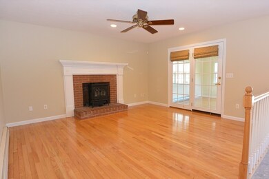 82 Hemlock Ln, Lancaster, MA 01523 - photo 7
