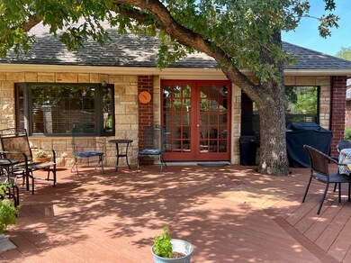 1304 Twisted Oaks Dr, Duncan, OK 73533 - photo 6