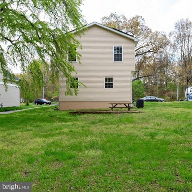 10904 Prospect Hill Rd, Glenn Dale, MD 20769 - photo 3