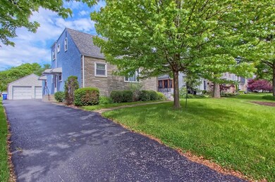 71 S Southampton Ave, Columbus, OH 43204 - photo 2