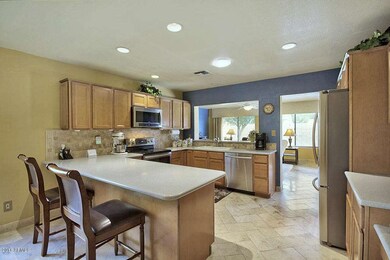 BREAKFAST BAR