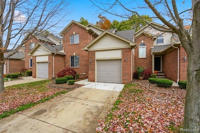 46856 Jewel unit 8, Macomb, MI 48044 - photo 3