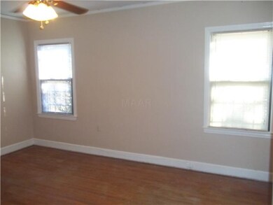 BIG ENOUGH FOR YOUR KING SIZED FURNITURE!