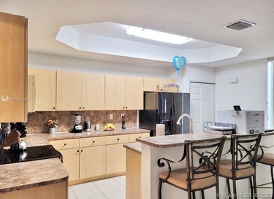 10628 SW 8th St unit 108, Pembroke Pines, FL 33025 - photo 5