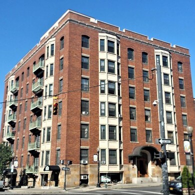 352 State St unit 3D, Albany, NY 12210 - photo 2