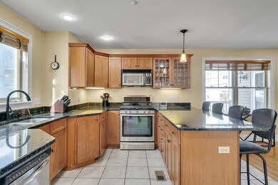 11 Iona St unit A, Roslindale, MA 02131 - photo 4