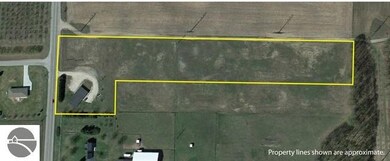 13425 S Bugai Rd, Traverse City, MI 49684 - photo 3