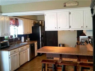 1321 Winding Creek Ct, Moore, OK 73160 - photo 4