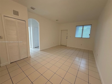 1663 SE 27th Dr unit 105, Homestead, FL 33035 - photo 4