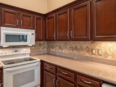 15604 W Piccadilly Rd unit 6, Goodyear, AZ 85395 - photo 6