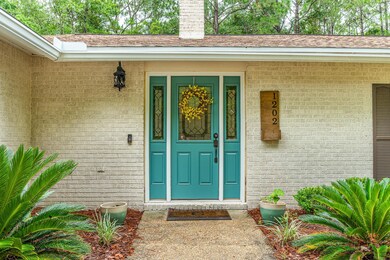 1202 Grandview Dr, Crestview, FL 32539 - photo 4