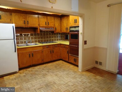 4544 Mountview Rd, Baltimore, MD 21229 - photo 6