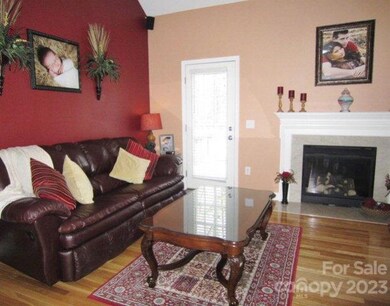 2227 Charles Towne Ct, Kannapolis, NC 28083 - photo 3