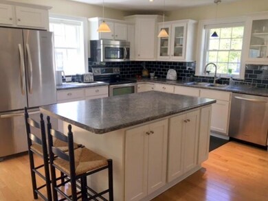 Kitchen with all appliances