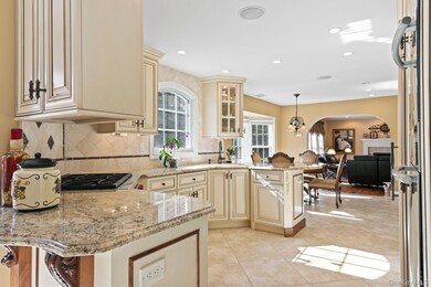 10 Fairway Dr, Port Jefferson, NY 11777 - photo 7