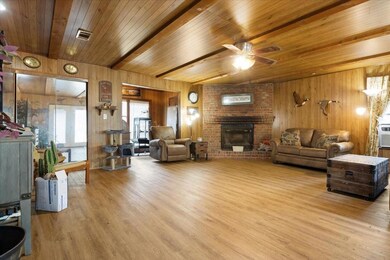 7600 Weatherby Rd, Burleson, TX 76028 - photo 2