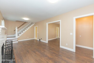 1092 Regent St, Schenectady, NY 12309 - photo 7