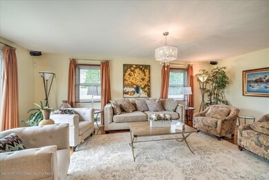 02-LIVING ROOM