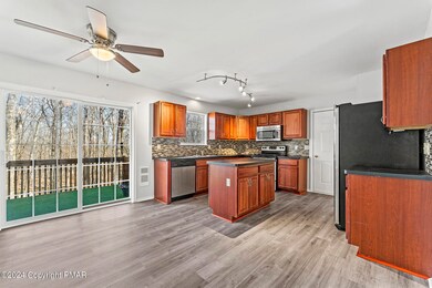 4118 Sycamore Ln, East Stroudsburg, PA 18301 - photo 7