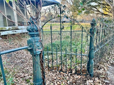 2001 Railroad Ave, Lecompte, LA 71346 - photo 4