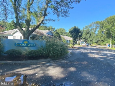 9821 Keyser Point Rd unit 3b2, Ocean City, MD 21842 - photo 2