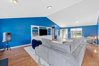 3903 Triple Crown Dr, Florissant, MO 63034 - photo 7