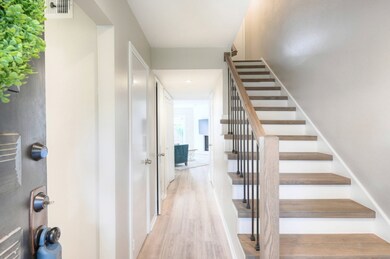 10210 Longmont Dr unit 44/6, Houston, TX 77042 - photo 5