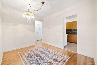 5601 Riverdale Ave unit 5P, Bronx, NY 10471 - photo 3