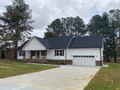 151 Tanglewood Dr, Manchester, TN 37355 - photo 2