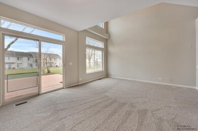 972 Mesa Dr, Lake In the Hills, IL 60156 - photo 3