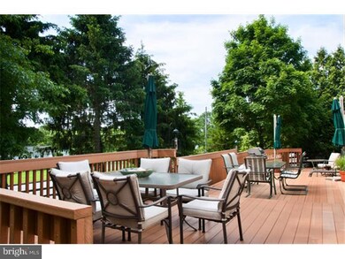 1803 Dutchmans Cir, Harleysville, PA 19438 - photo 2