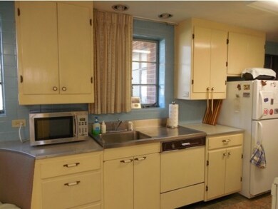 Built-In Side Board
