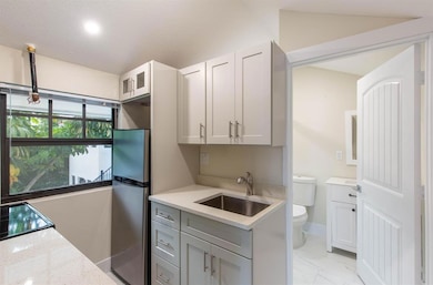 3815 Eastview Ave unit 2, West Palm Beach, FL 33407 - photo 3