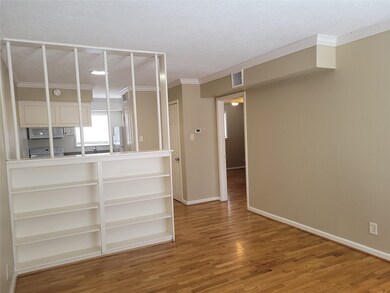 425 E 9th St unit 6, Houston, TX 77007 - photo 6