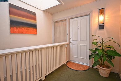 1361 Singingwood Ct unit 7, Walnut Creek, CA 94595 - photo 4