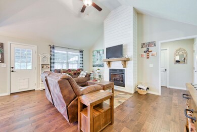 825 E Barracuda Dr, Nixa, MO 65714 - photo 4