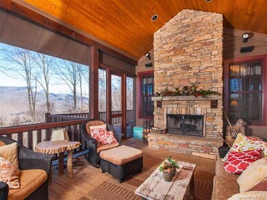 9 Brow Log Way - Screened Porch (2)