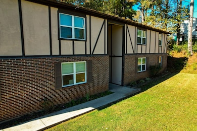 304 Chambers St, McMinnville, TN 37110 - photo 4