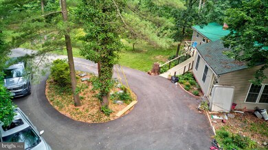 207 Cunning Fox Rd, Harpers Ferry, WV 25425 - photo 3