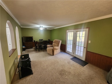 158 Old English Rd, Pittsburgh, PA 15237 - photo 2