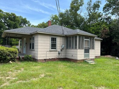 220 Daughtry Ave N, Douglas, GA 31533 - photo 2