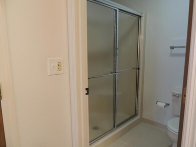 7913 Cheviot Rd unit 28, Cincinnati, OH 45247 - photo 6