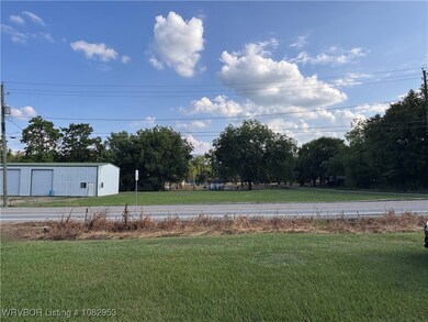 204 E 2nd St, Hartford, AR 72938 - photo 5
