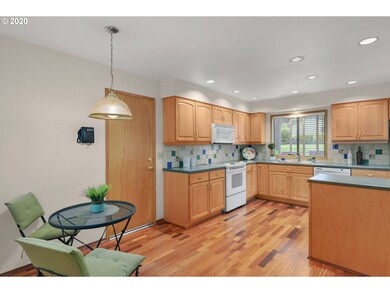 13485 SW Saratoga Ln, Beaverton, OR 97008 - photo 6