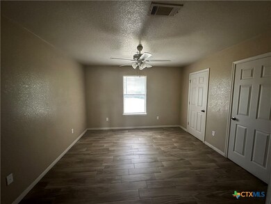 1010 Lansberry Ct unit D, Killeen, TX 76549 - photo 2