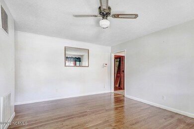 414 Cardinal Dr-5