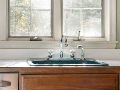 Kitchen. Kitchen sink - faucet with...